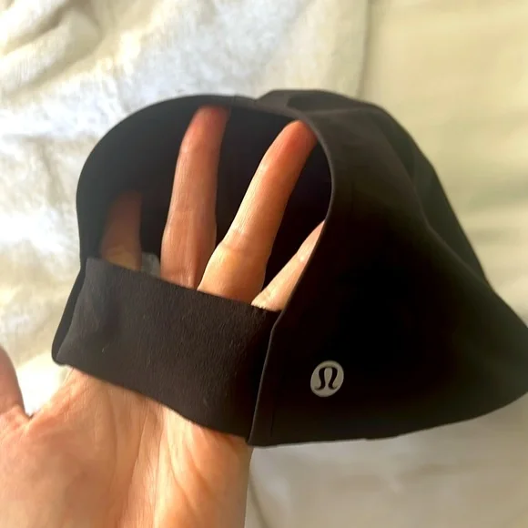 Lululemon Black Hat with elastic strap - Picture 2 of 4